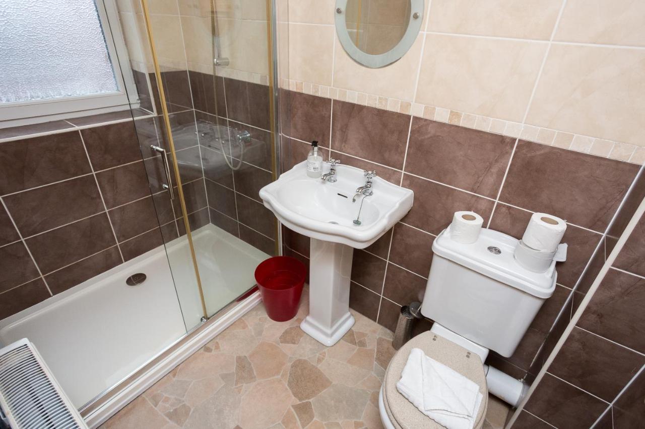 Luke Stays - Tamworth Road Newcastle-upon-Tyne Extérieur photo